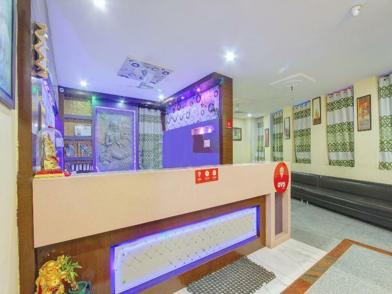 Oyo 7627 Royal Plaza Hotel Haiderabad Buitenkant foto